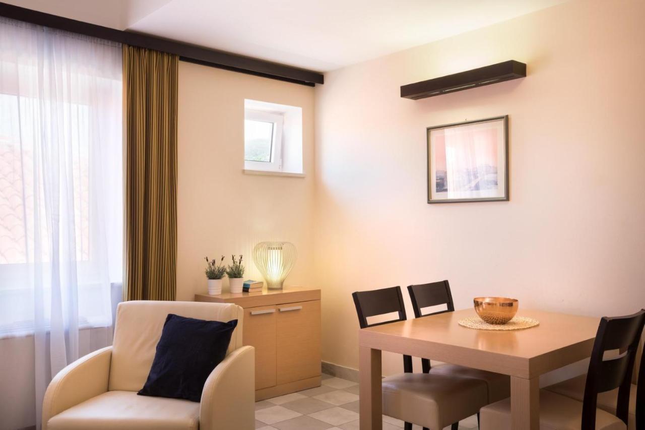 Apartment Aci Marina Cres Luaran gambar