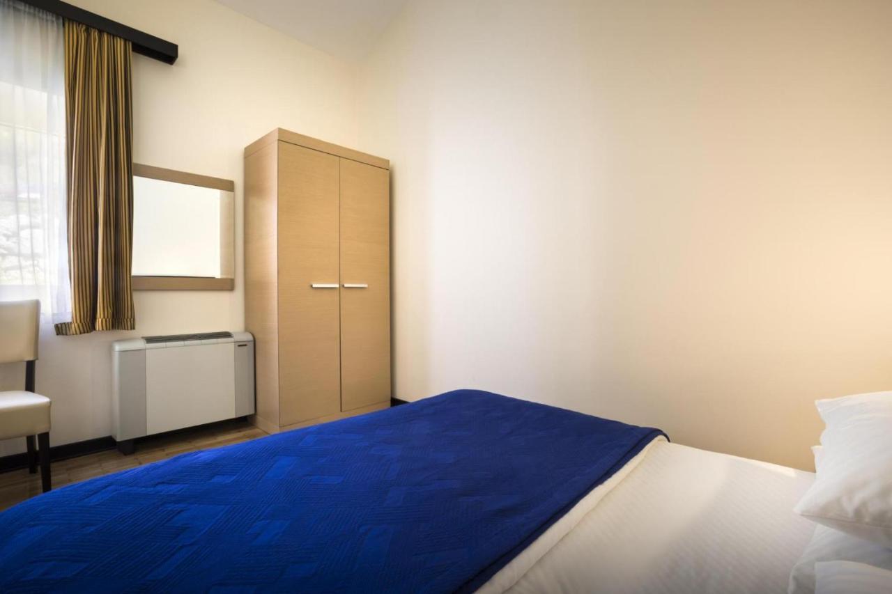 Apartment Aci Marina Cres Luaran gambar